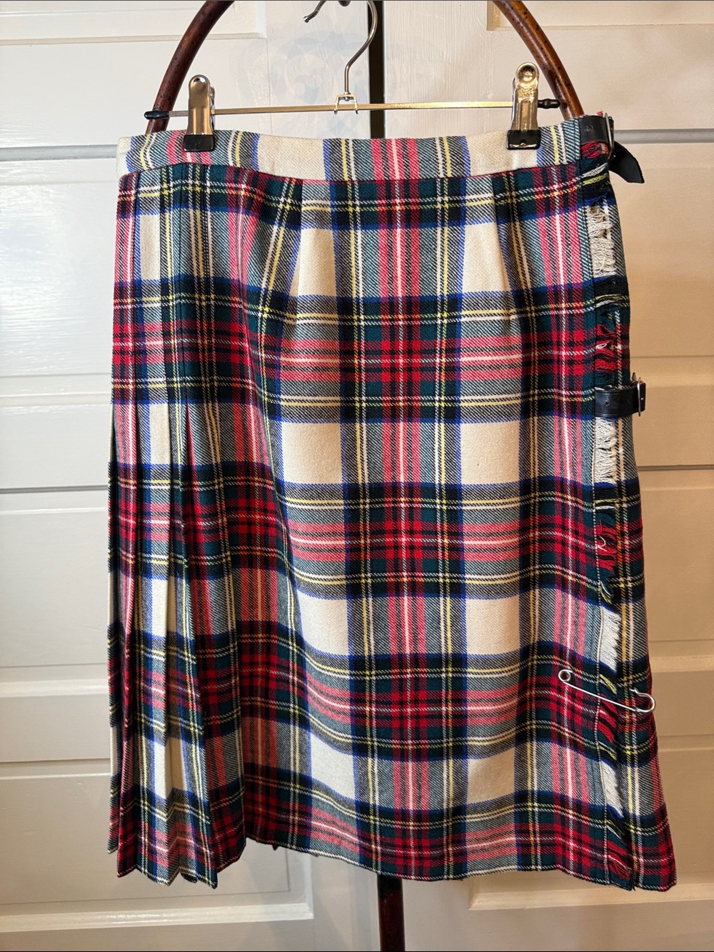 Vintage Scottish bold plaid Wool Tartan Kilt Skirt Made in Scotland 28